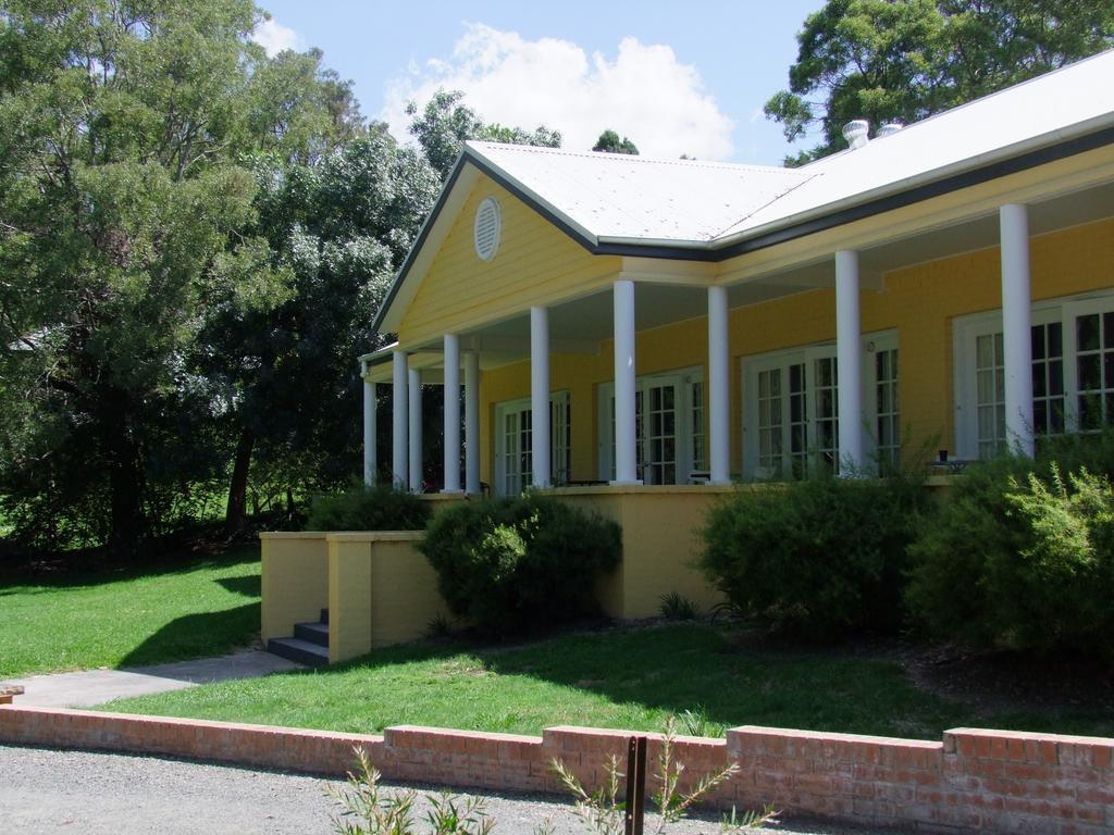 Bundanoon Lodge Exterior photo